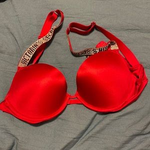 Victoria Secret size 32c